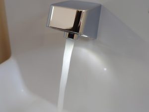 リクシル　コフレル手洗い