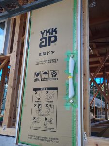 玄関ドア